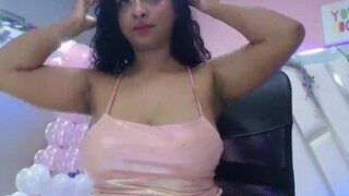 Annie nude on webcam in her Live Sex Chat Room