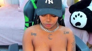 Teerry, ♥ nude on webcam in her Live Sex Chat Room
