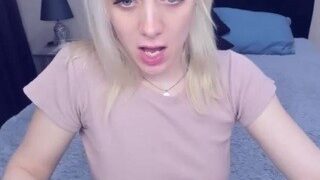 DebbieNewton nude on webcam in her Live Sex Chat Room