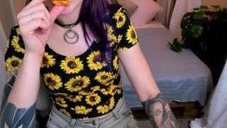 eyes-to-kill nude on webcam in her Live Sex Chat Room
