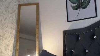 HalseyCox nude on webcam in her Live Sex Chat Room