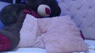 Julietbronw69 nude on webcam in her Live Sex Chat Room