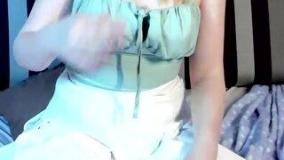Lainea nude on webcam in her Live Sex Chat Room