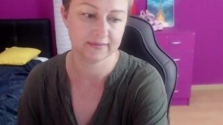SaraSeymour nude on webcam in her Live Sex Chat Room