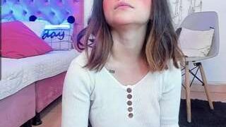 Lucy Joness nude on webcam in her Live Sex Chat Room