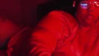 6ft3beauti nude on webcam in her Live Sex Chat Room