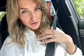 -AngelAri- nude strip on cam for live porn video chat