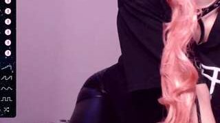 BlackFox18 nude on webcam in her Live Sex Chat Room