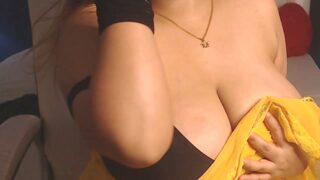 Oh_Mona nude strip on cam for live porn video chat