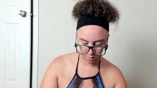 Paislee nude on webcam in her Live Sex Chat Room