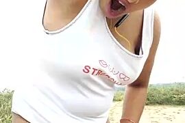 Canary_QueenBee nude strip on cam for live porn video chat