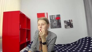 Honey_berry nude strip on cam for live porn video chat