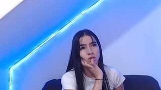 Lesly-Bankss nude on webcam in her Live Sex Chat Room