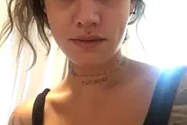 EmiliaCatalina nude strip on cam for live porn video chat