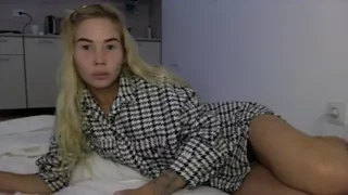Traci_Kathie nude strip on cam for live porn video chat