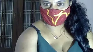 Amisha_bhabhi nude strip on cam for live porn video chat