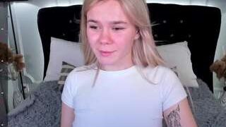 SabrinaSpelman nude on webcam in her Live Sex Chat Room