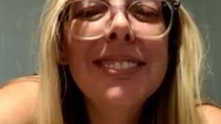 Boredoutofthidworld nude on cam in her Live Sex Chat Room