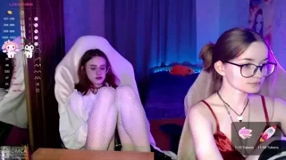 Lenore_Sarah2 nude strip on cam for live porn video chat