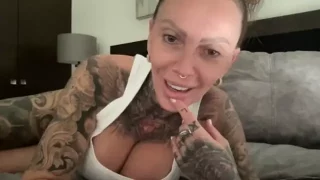 KadaLove69 nude strip on webcam for live porn chat