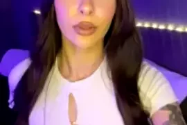 Sassy-Susie nude strip on webcam for live porn chat
