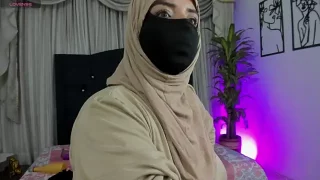 Uzra_hayed nude strip on webcam for live porn chat