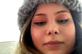 AmmyRich nude strip on webcam for live porn chat