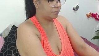 JanethBoss nude on cam in her Live Sex Chat Room
