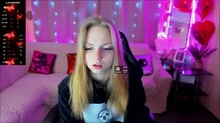 LauraDreammy nude strip on webcam for live porn chat
