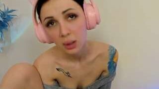 Mika nude on cam in her Live Sex Chat Room