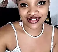 SexyTease07 nude strip on webcam for live porn chat
