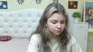 TinaRedly nude on cam in her Live Sex Chat Room