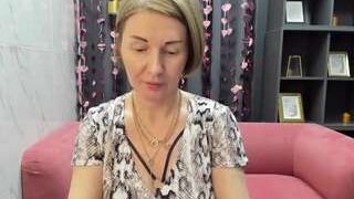 BelleCharming nude on cam in her Live Sex Chat Room