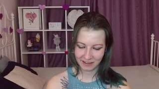 Poli nude on cam in her Live Sex Chat Room