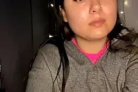 xocrybaby nude strip on webcam for live porn chat