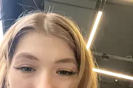 Your_Mia69 nude strip on webcam for live porn chat