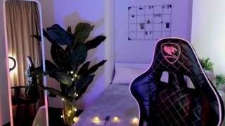 alaska-idalgo nude on cam in her Live Sex Chat Room