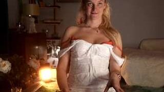 HIDE nude on cam in her Live Sex Chat Room