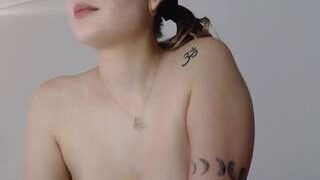 Holly nude on cam in her Live Sex Chat Room
