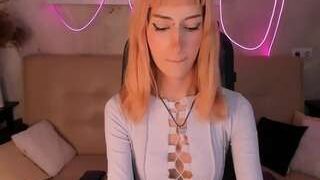 Kitsune nude on cam in her Live Sex Chat Room