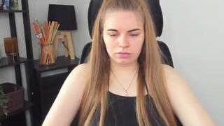 LeahKITTY00 nude on cam in her Live Sex Chat Room