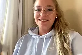 LizzyLush_ nude strip on webcam for live porn chat