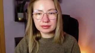 MiaxLust nude on cam in her Live Sex Chat Room