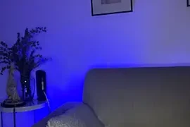 Susi_bell nude strip on webcam for live porn chat