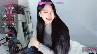 Yik-Yik nude strip on webcam for live porn chat