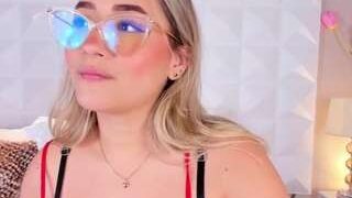 Antonella33 nude on cam in her Live Sex Chat Room