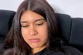Bunny22_ nude strip on webcam for live porn chat