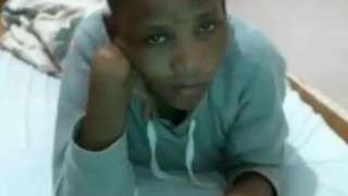 GOLDEN-SHANTELL nude on cam in her Live Sex Chat Room