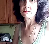 Laura_Kiss nude strip on webcam for live porn chat