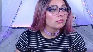 Marceline Cute Girl nude on cam in her Live Sex Chat Room